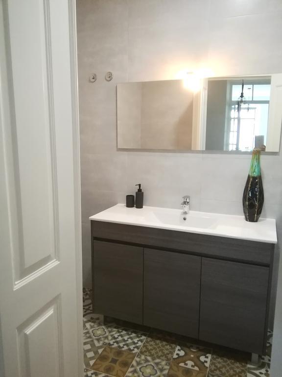 One-Bedroom Apartment River View