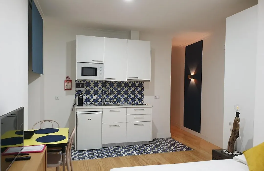 Alfama Apartments Services-1