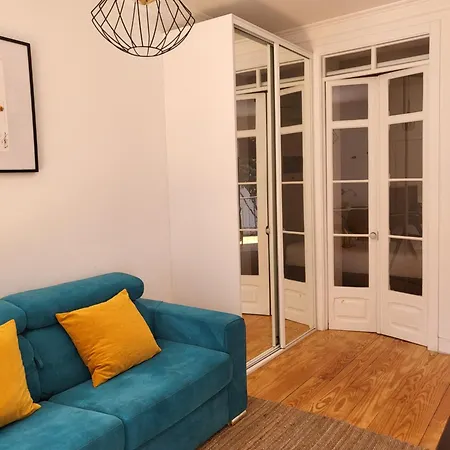 Alfama Apartments Services-2