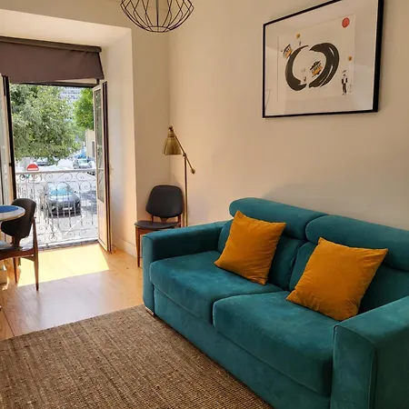 Alfama Apartments Services-3