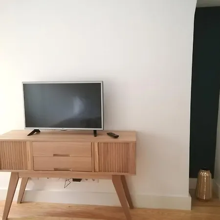 Alfama Apartments Services-2